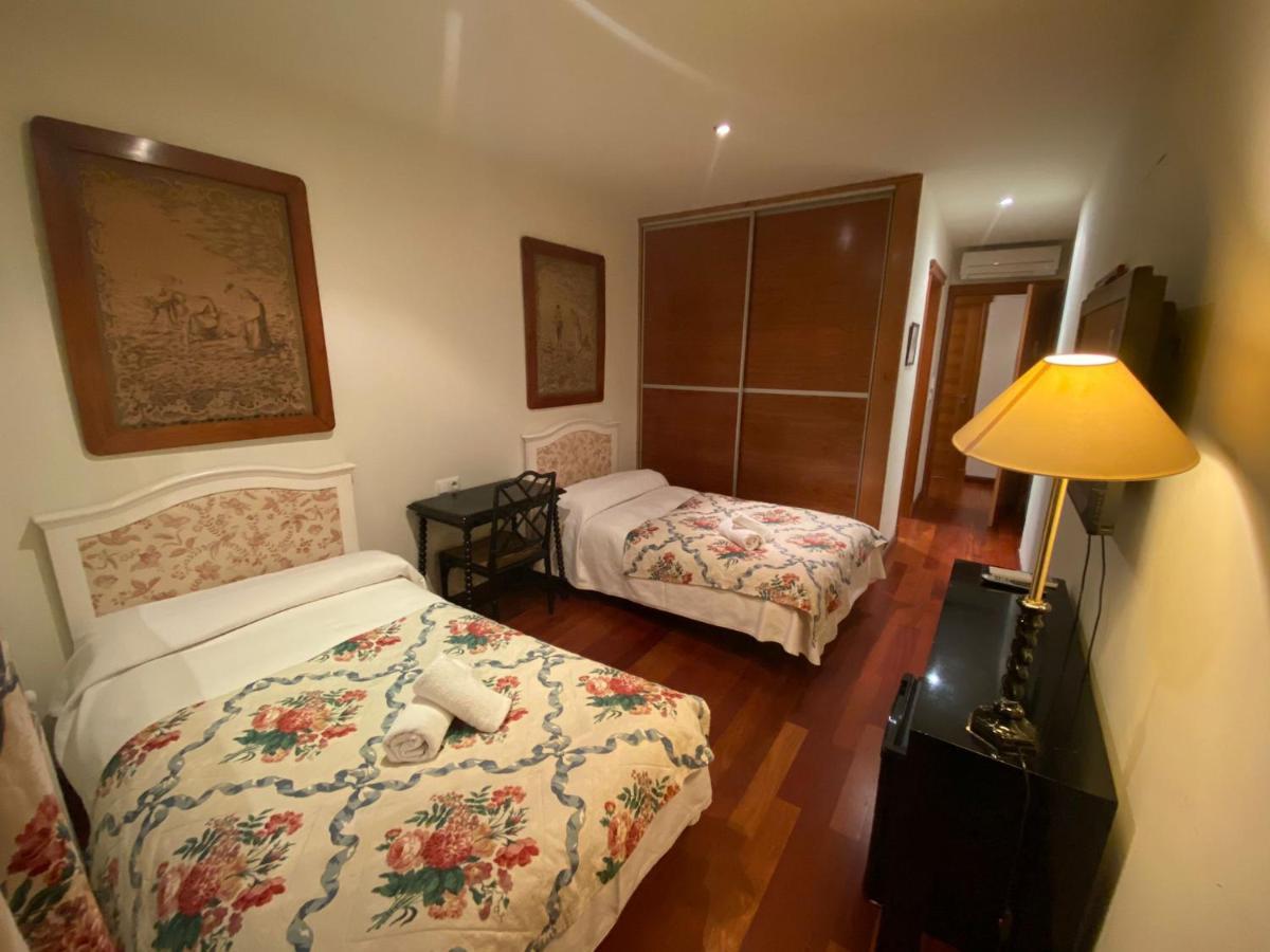 Ch Hostal Victoria Cuenca  Exterior photo