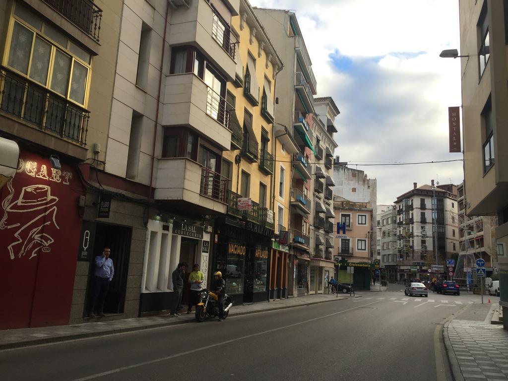 Ch Hostal Victoria Cuenca  Exterior photo